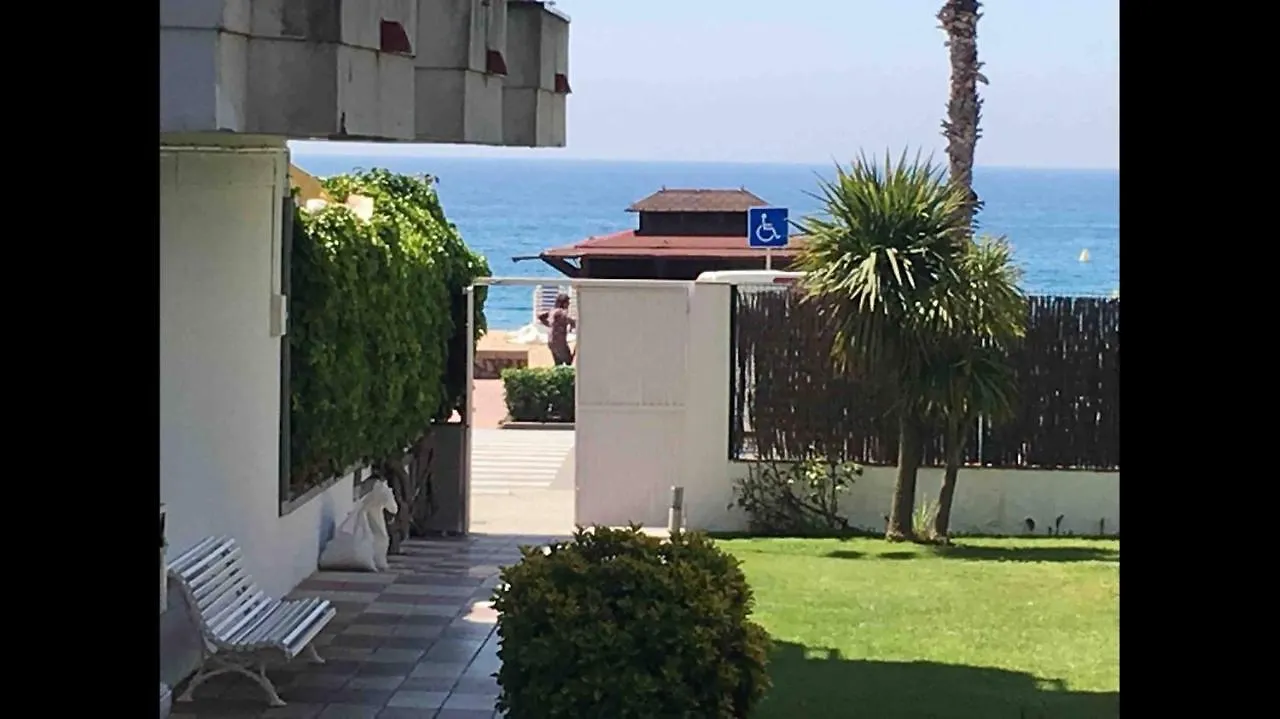 Romantico Piso De La Playa Fenals Daire Lloret de Mar İspanya