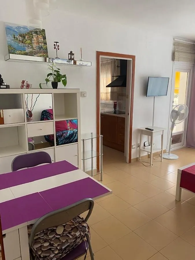 Romantico Piso De La Playa Fenals Daire Lloret de Mar